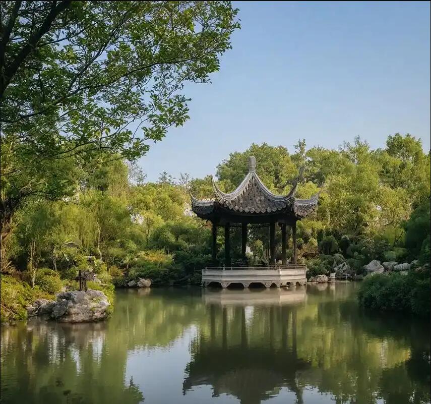 覃塘区花留土建有限公司